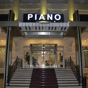Hotel Piano