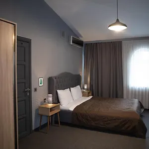 Hotel Maestro